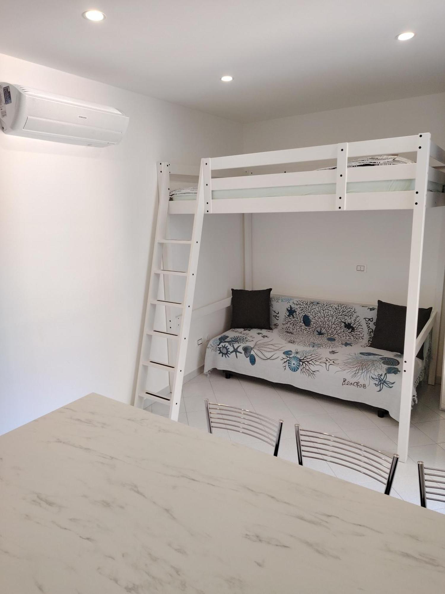 Savona Sea House Apartment ภายนอก รูปภาพ